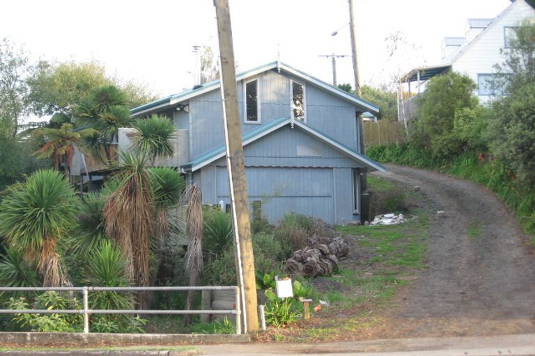 Photo of property in 3/348 West Coast Road, Glen Eden, Auckland, 0602