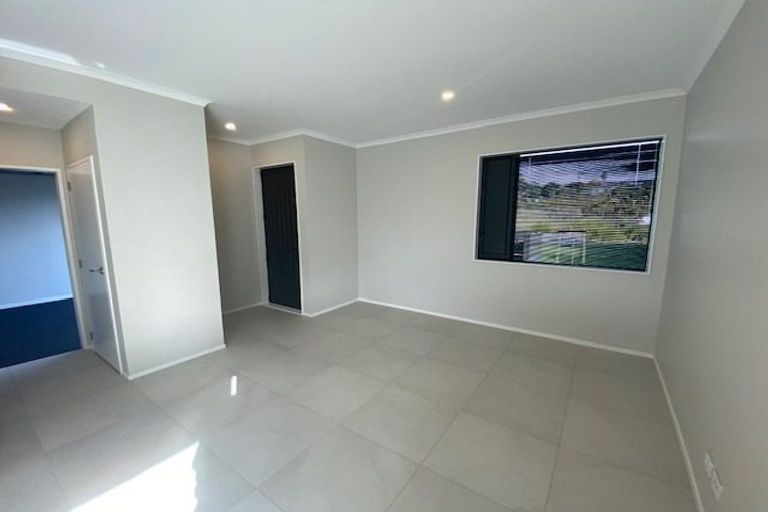 Photo of property in 120 Symes Drive, Red Beach, 0932