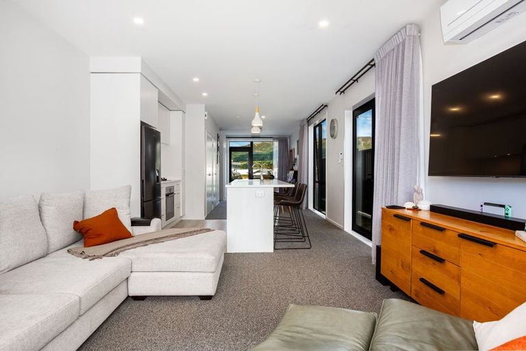 Photo of property in 11 Tokitoki Way, Kenepuru, Porirua, 5022