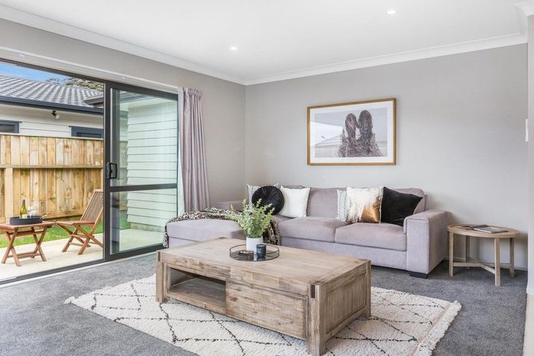 Photo of property in 27 Moonsail Drive, Whitby, Porirua, 5024