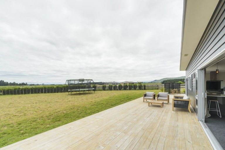 Photo of property in 15 Highland View Drive, Tokomaru, Palmerston North, 4474