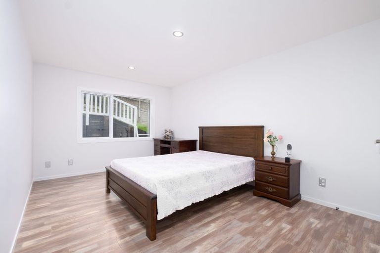 Photo of property in 108 Keri Vista Rise, Papakura, 2110