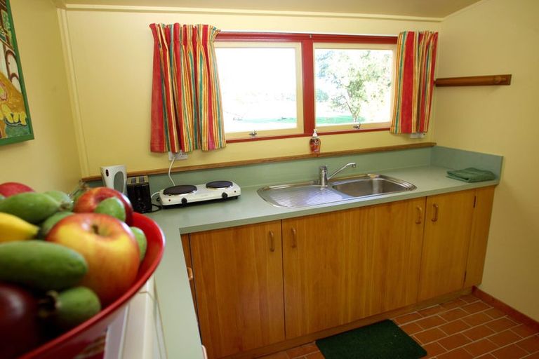 Photo of property in 82 Tollemache Road East, Longlands, Hastings, 4122