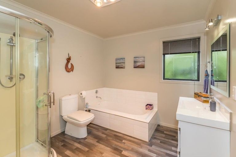 Photo of property in 36 Oakland Lane, Shannon, Palmerston North, 4474
