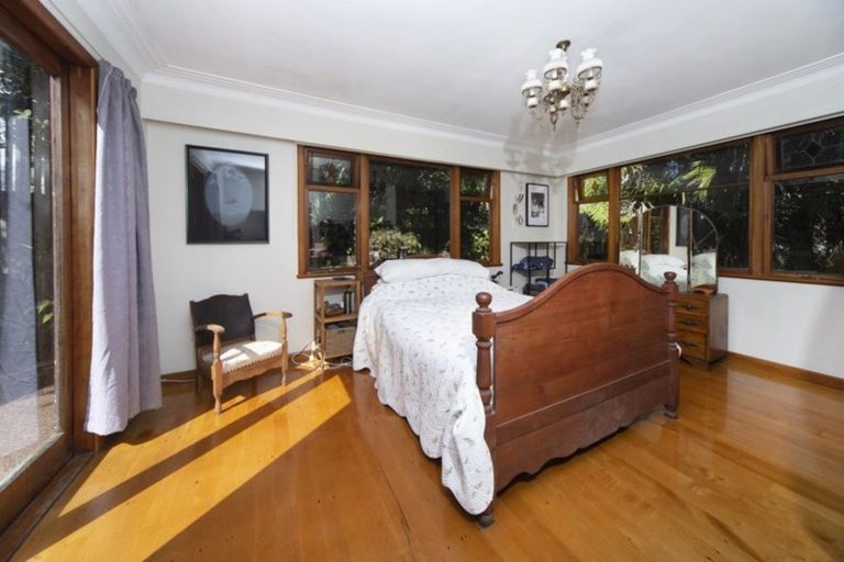 Photo of property in 69 Kohu Road, Titirangi, Auckland, 0604