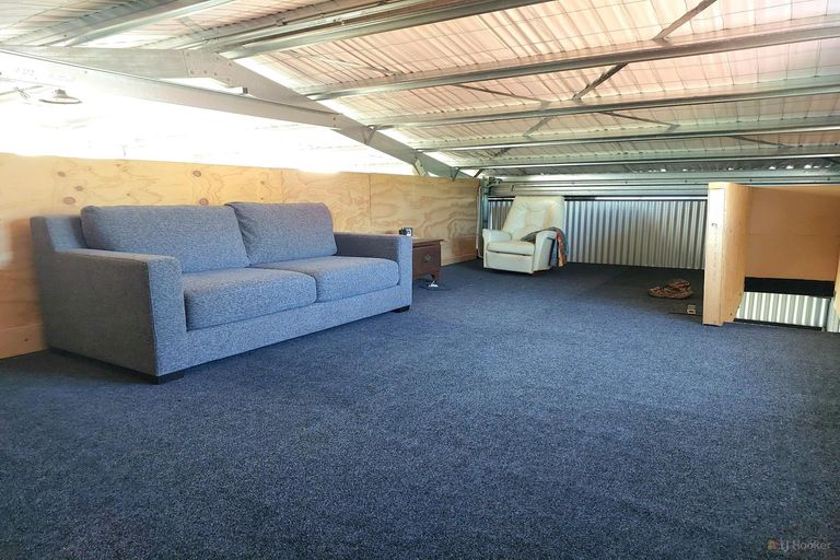 Photo of property in 10 Massey Street, Waimate, 7924