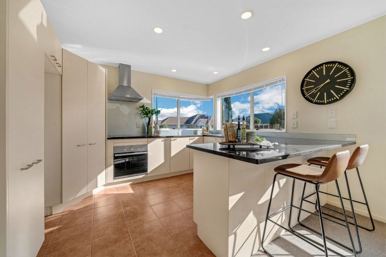 Photo of property in 1/15 Tolben Place, Golflands, Auckland, 2013