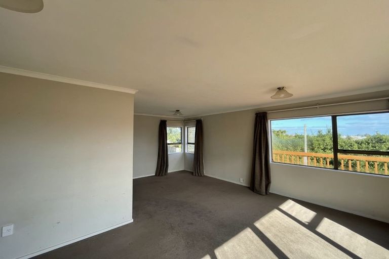 Photo of property in 148 Aviemore Drive, Highland Park, Auckland, 2010