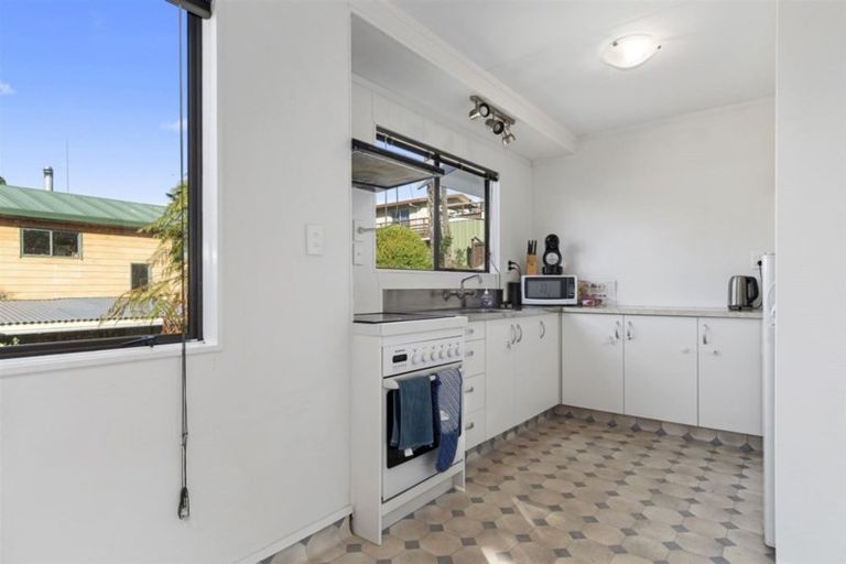 Photo of property in 7b Kaimai Place, Hairini, Tauranga, 3112