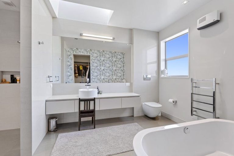 Photo of property in 6 Clearview Street, Wanaka, 9305