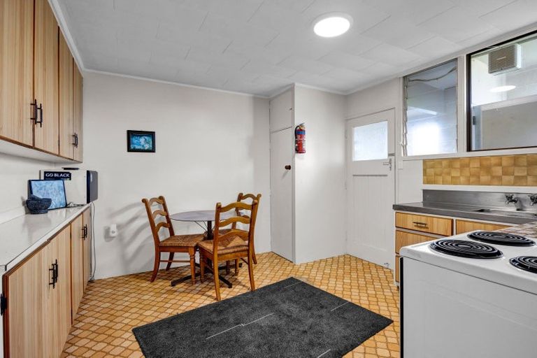 Photo of property in 17 Rimu Street, Hawera, 4610