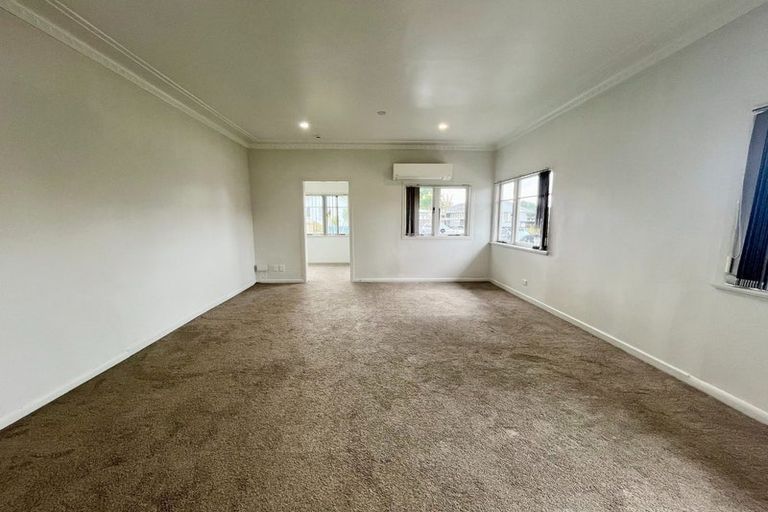 Photo of property in 8b Frank Hewitt Street, Pukekohe, 2120