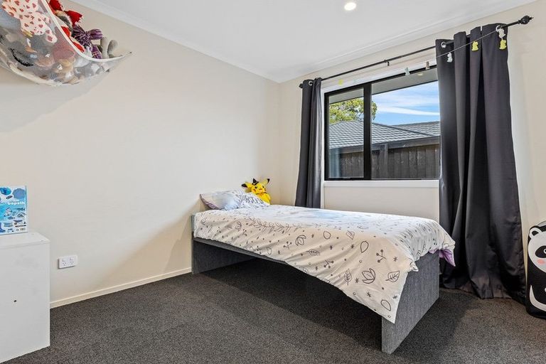 Photo of property in 22 John Raven Lane, Woodend, 7610