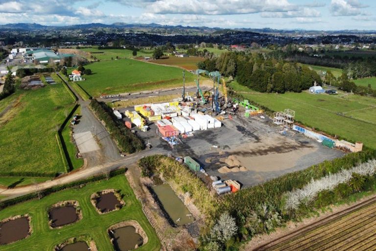 Photo of property in 196 Heights Road, Pukekohe, 2676