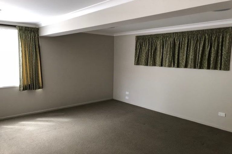 Photo of property in 26 Hoylake Place, Wattle Downs, Auckland, 2103