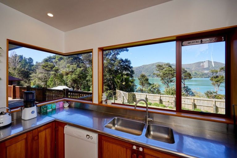 Photo of property in 5078 Kenepuru Road, Ohauparuparu Bay, Picton, 7282
