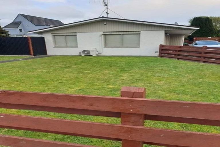 Photo of property in 22 Mahana Road, Paraparaumu Beach, Paraparaumu, 5032
