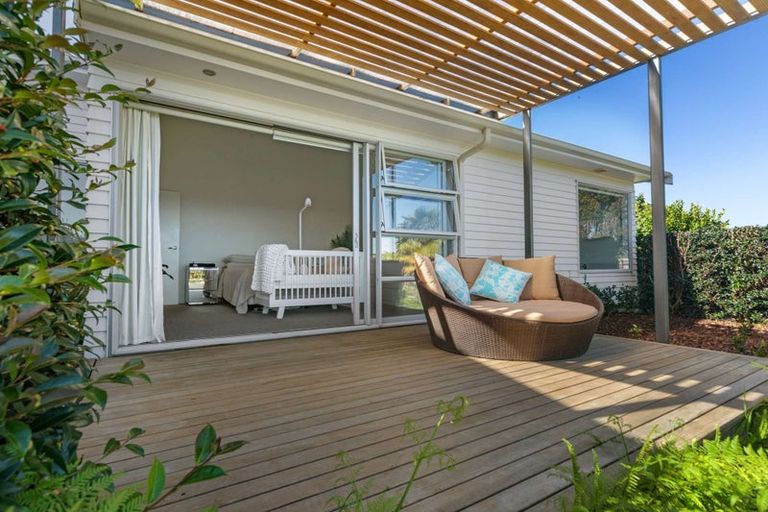 Photo of property in 4 Hillford Place, Welcome Bay, Tauranga, 3175