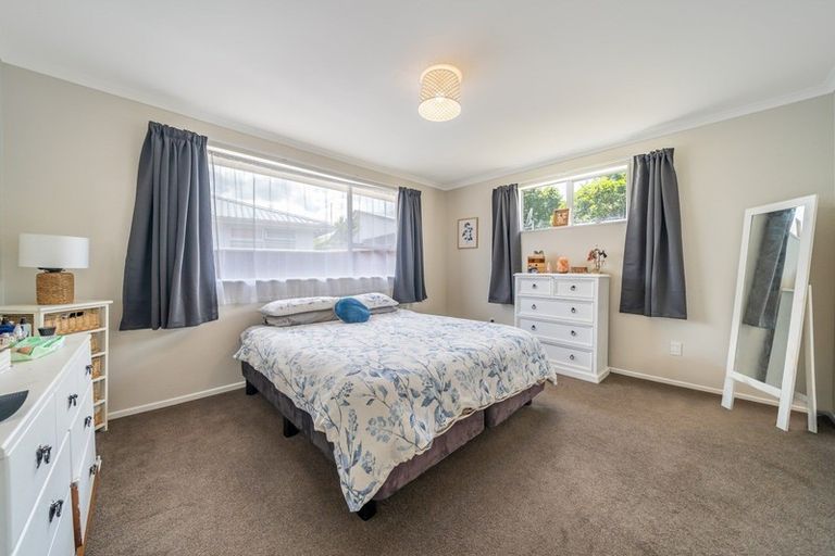 Photo of property in 20 Shanly Street, Brown Owl, Upper Hutt, 5018