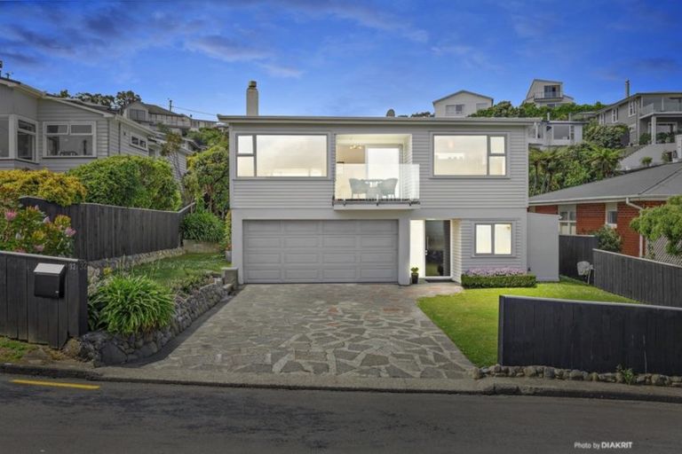 Photo of property in 32 Lohia Street, Khandallah, Wellington, 6035