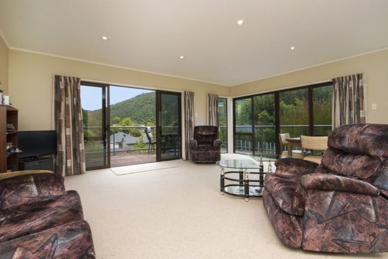 Photo of property in 243a Waikawa Road, Waikawa, Picton, 7220