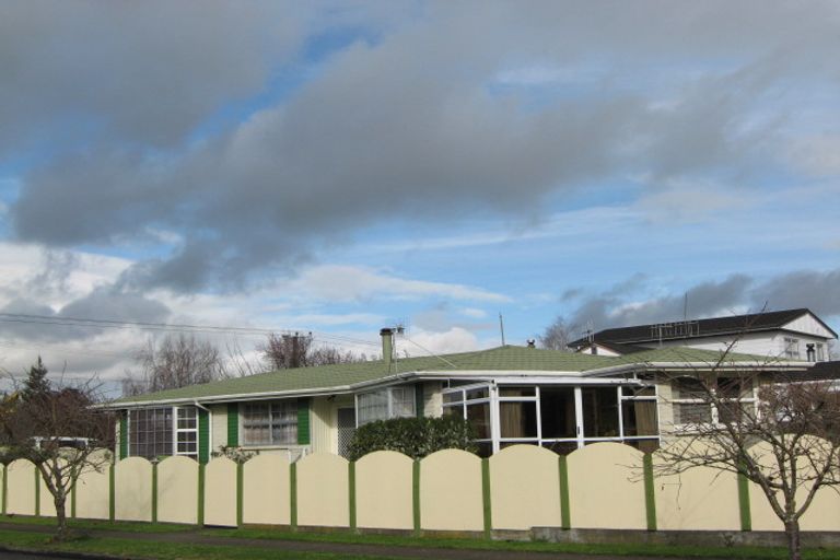 Photo of property in 1 Mangarau Crescent, Havelock North, 4130