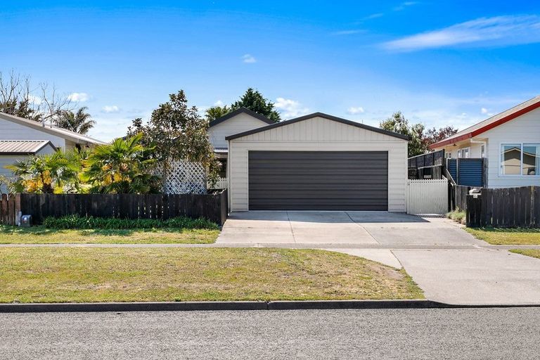 Photo of property in 4a Belray Place, Papamoa Beach, Papamoa, 3118