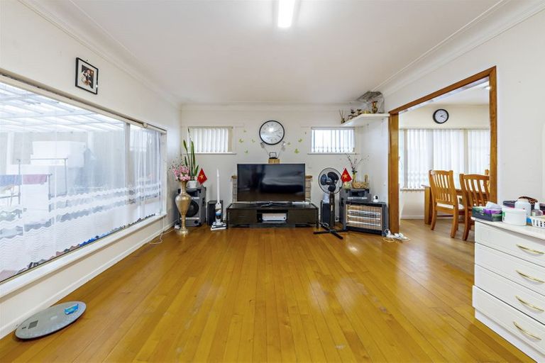 Photo of property in 93a Gray Avenue, Mangere East, Auckland, 2024