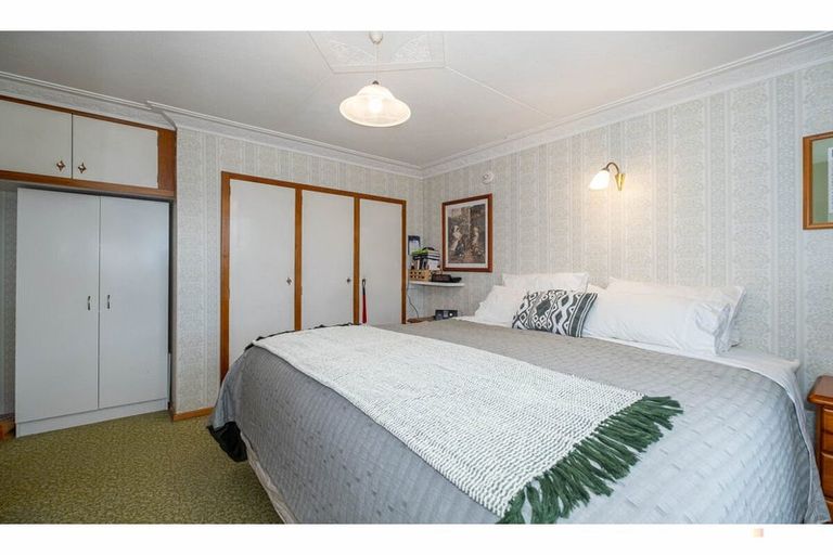 Photo of property in 1 Kennedy Crescent, Waimate, 7924