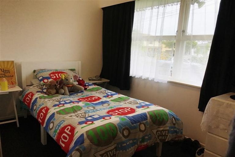 Photo of property in 2/2 Hallberry Road, Mangere East, Auckland, 2024