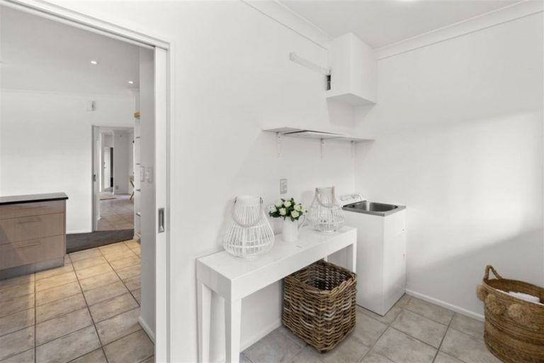 Photo of property in 8 Stableford Green, Burnside, Christchurch, 8053