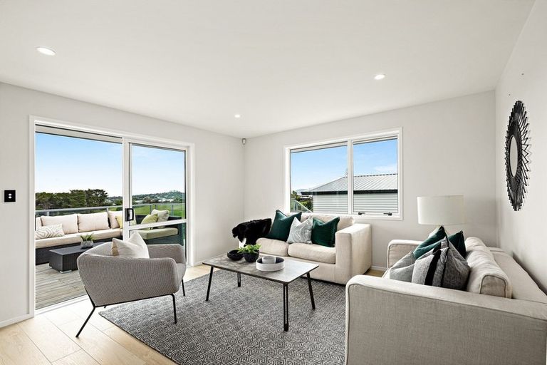 Photo of property in 20 Waititiro Rise, Stanmore Bay, Whangaparaoa, 0932