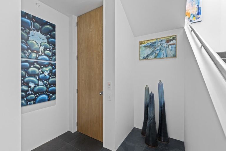 Photo of property in 5 Barrett Road, Spotswood, New Plymouth, 4310