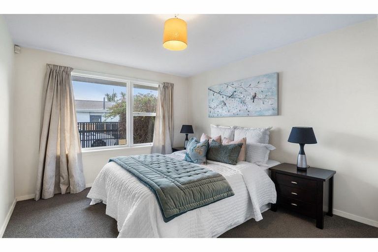 Photo of property in 4 Gresford Street, Edgeware, Christchurch, 8013