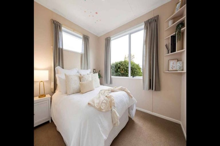 Photo of property in 16 Clematis Avenue, Pukete, Hamilton, 3200