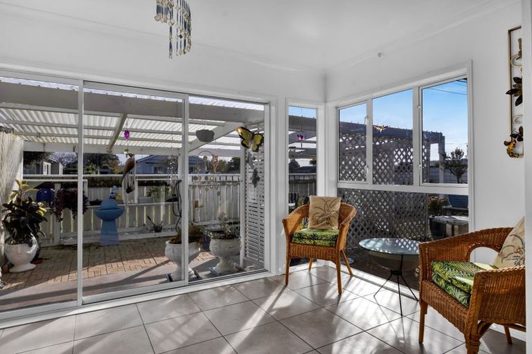 Photo of property in 26 Dixon Avenue, Hawera, 4610