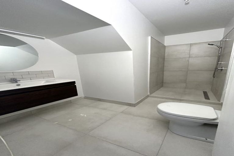 Photo of property in 32 Eltham Road, Blenheim, 7201