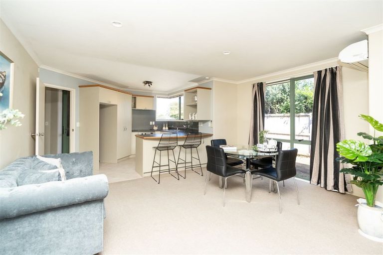 Photo of property in 11 Mckenzie Place, Rototuna North, Hamilton, 3210