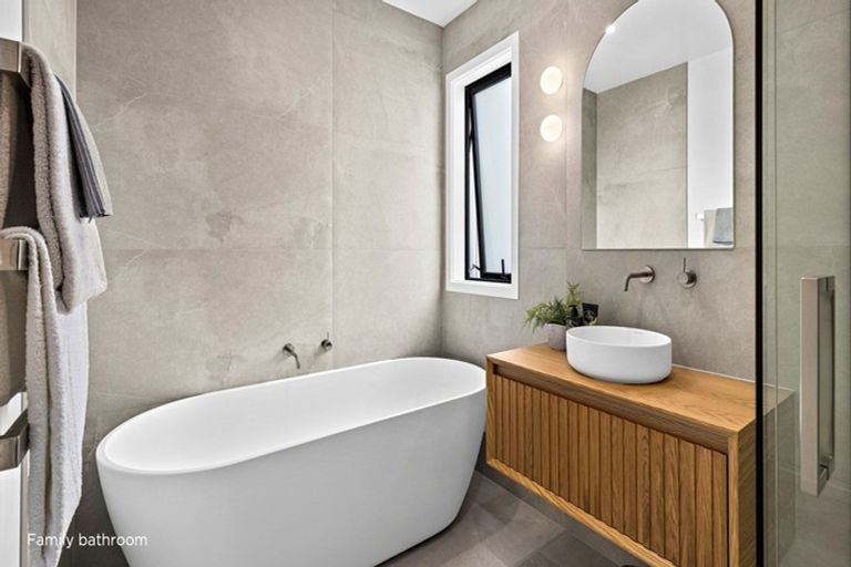 Photo of property in 14 Ida Way, Omaha, 0986