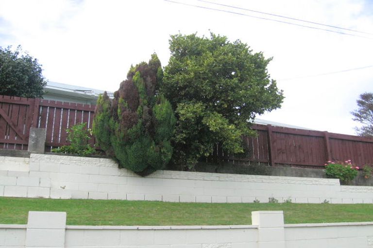 Photo of property in 10 Cecil Road, Tawa, Wellington, 5028