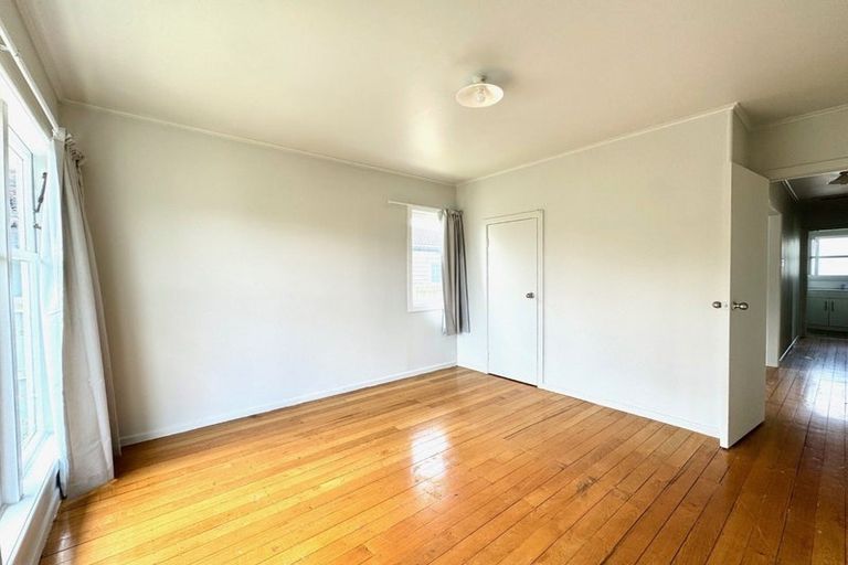 Photo of property in 5 Bolton Place, Otara, Auckland, 2023