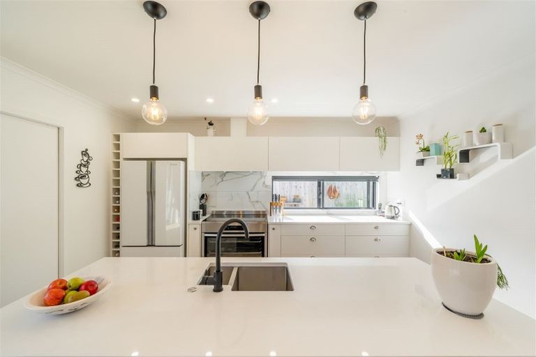 Photo of property in 11 Poulson Grove, Trentham, Upper Hutt, 5018