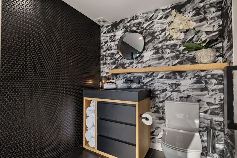 Photo of property in 594 Peninsula Road, Kelvin Heights, Queenstown, 9300