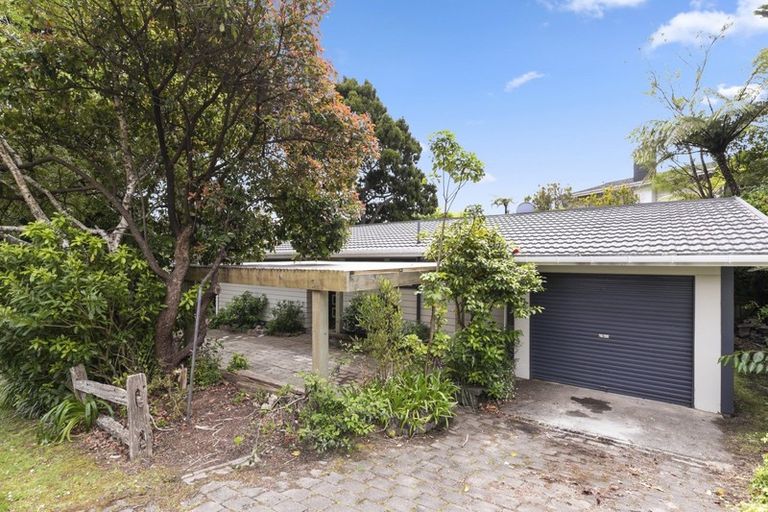 Photo of property in 33 Wright Street, Wainuiomata, Lower Hutt, 5014