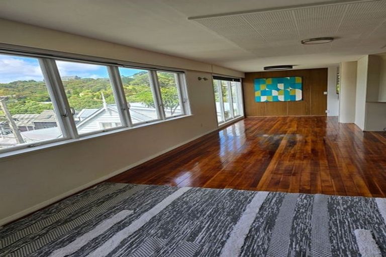 Photo of property in 15 Barton Terrace, Thorndon, Wellington, 6011