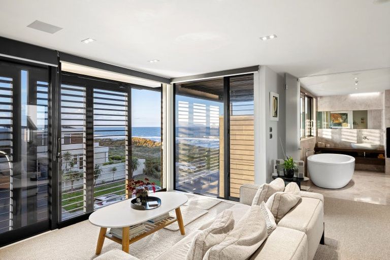 Photo of property in 2/415 Oceanbeach Road, Mount Maunganui, 3116