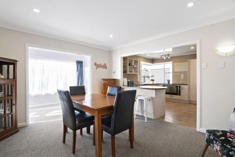 Photo of property in 95 Tipahi Street, Nelson South, Nelson, 7010