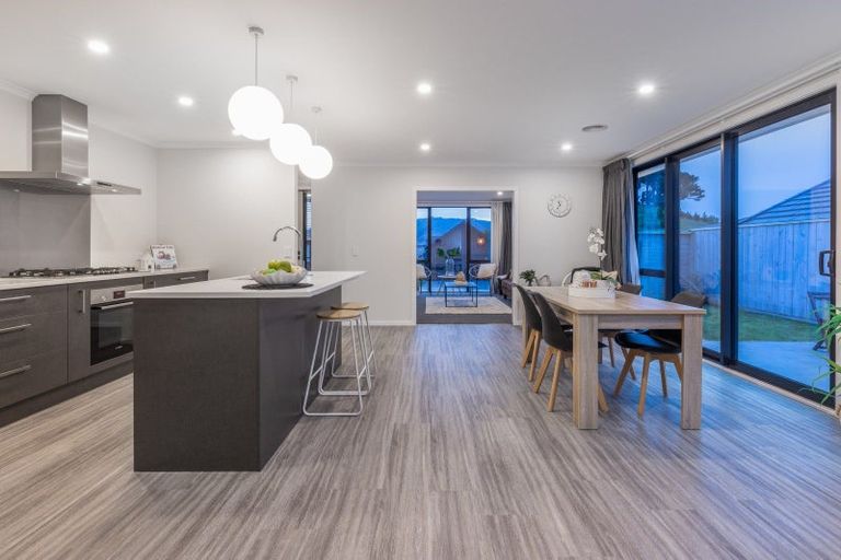 Photo of property in 22 Queen Charlotte Drive, Aotea, Porirua, 5024