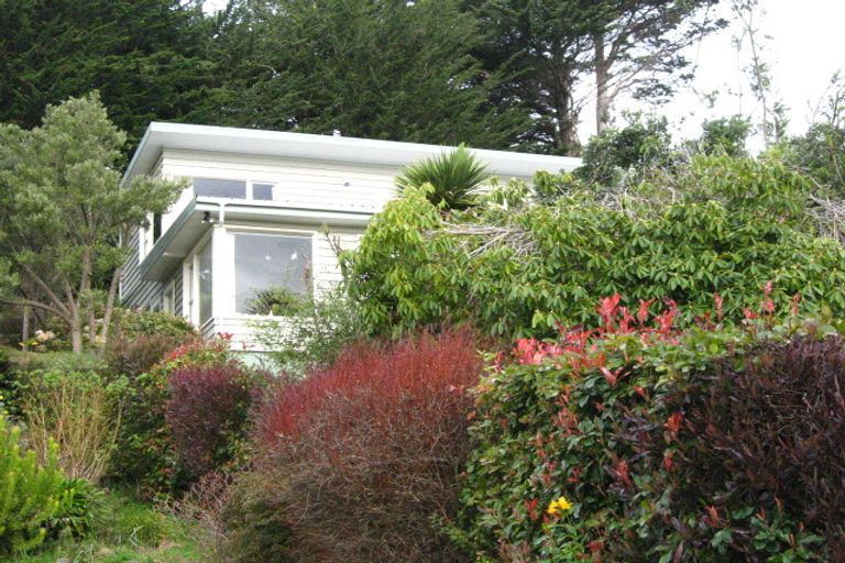 Photo of property in 15 Hellyer Street, Macandrew Bay, Dunedin, 9014