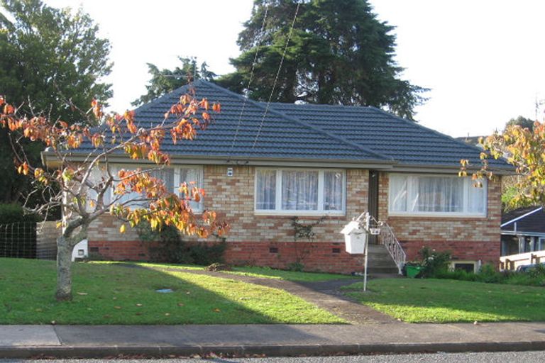 Photo of property in 24 Angelo Avenue, Howick, Auckland, 2014